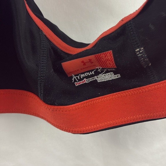Under Armour Sports Bra Heat Gear 34D Black - Picture 9 of 11